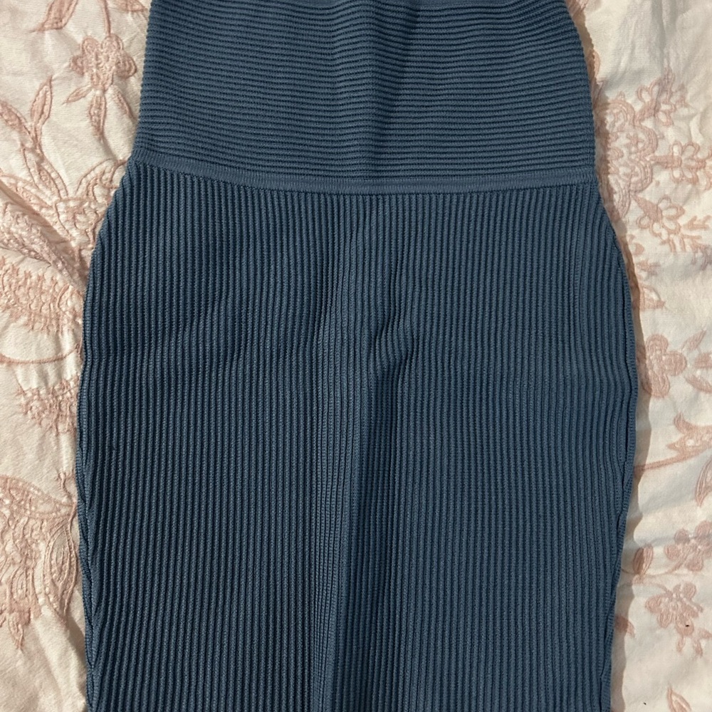 Elegant Blue Ribbed Pencil Skirt